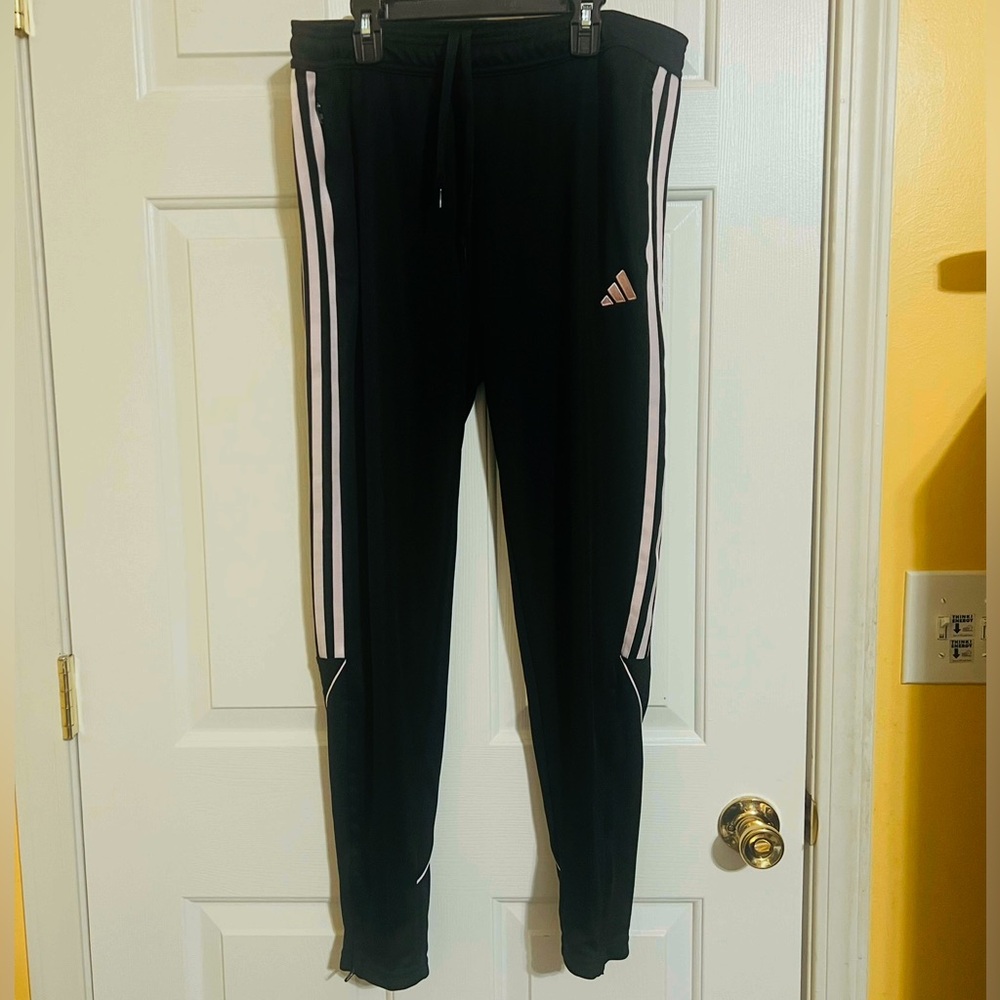 NWOT Adidas Black w/ Clear Pink Stripes Jogger Pants | Women’s L | Model HR7118